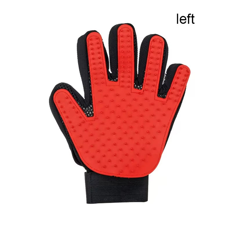 Transform Grooming Time with the Ultimate Pet Grooming Glove - Effortless Deshedding & Soothing Massage for Dogs and Cats